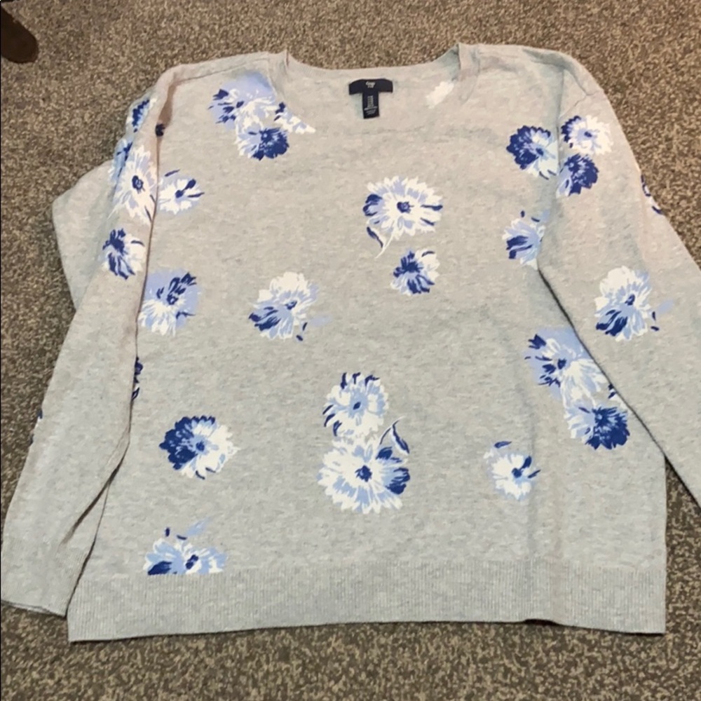 GAP Light Gray Sweater with Blue & White Floral Print